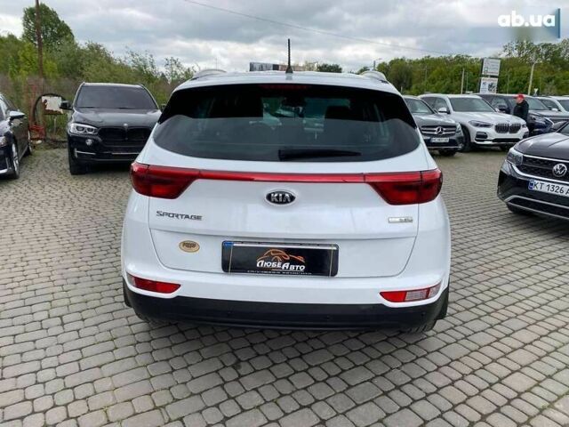 Киа Sportage, объемом двигателя 1.7 л и пробегом 212 тыс. км за 16800 $, фото 5 на Automoto.ua