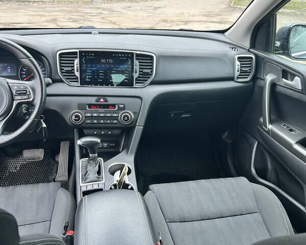 Киа Sportage, объемом двигателя 1.69 л и пробегом 151 тыс. км за 15300 $, фото 18 на Automoto.ua