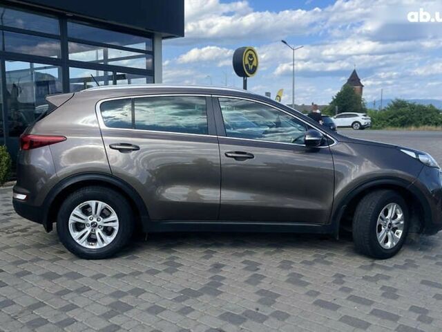 Киа Sportage 2017 в Мукачево на Automoto.ua Киа Sportage, объемом двигателя 2 л и пробегом 162 тыс. км за 16000 $, фото 7 на Automoto.ua