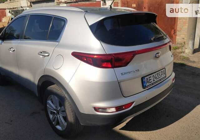 Кіа Sportage, об'ємом двигуна 2 л та пробігом 174 тис. км за 20500 $, фото 8 на Automoto.ua