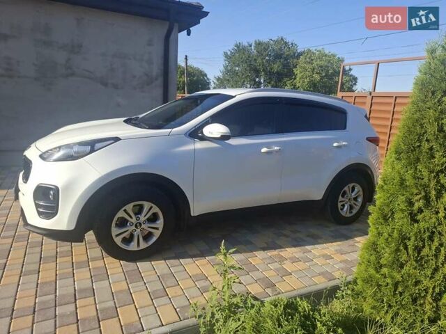Киа Sportage, объемом двигателя 1.7 л и пробегом 201 тыс. км за 15500 $, фото 5 на Automoto.ua