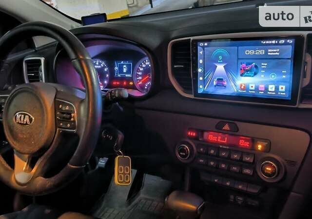 Кіа Sportage, об'ємом двигуна 2 л та пробігом 49 тис. км за 22500 $, фото 12 на Automoto.ua