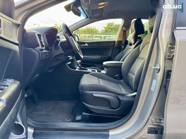 Киа Sportage 2017 в Киеве на Automoto.ua Киа Sportage, объемом двигателя 0 л и пробегом 103 тыс. км за 17900 $, фото 10 на Automoto.ua