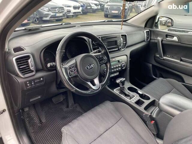 Киа Sportage, объемом двигателя 1.7 л и пробегом 212 тыс. км за 16800 $, фото 10 на Automoto.ua