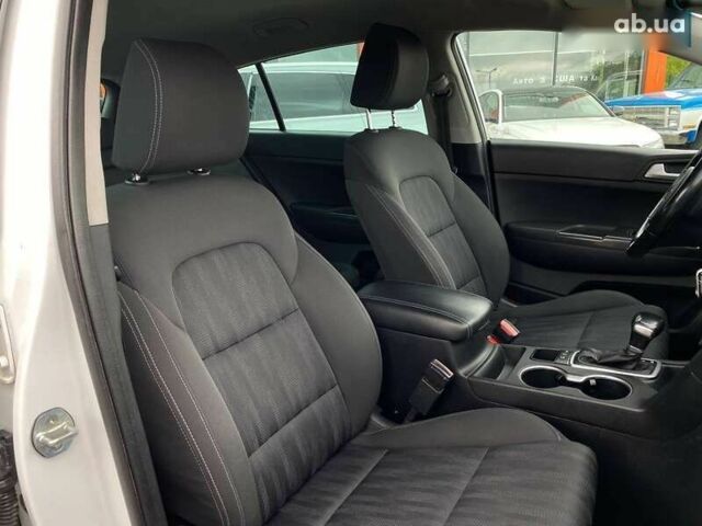Киа Sportage, объемом двигателя 1.7 л и пробегом 212 тыс. км за 16800 $, фото 27 на Automoto.ua