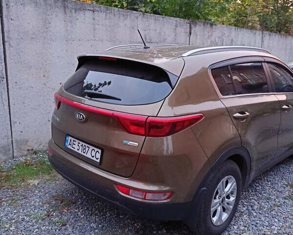 Кіа Sportage 2017 у Кривому Розі на Automoto.ua Кіа Sportage, об'ємом двигуна 1.69 л та пробігом 175 тис. км за 18500 $, фото 2 на Automoto.ua