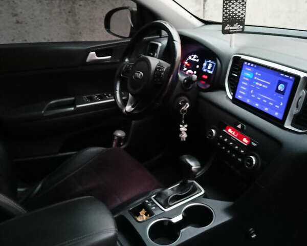 Кіа Sportage 2017 у Кривому Розі на Automoto.ua Кіа Sportage, об'ємом двигуна 1.69 л та пробігом 175 тис. км за 18500 $, фото 1 на Automoto.ua