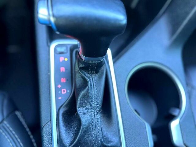 Кіа Sportage, об'ємом двигуна 2 л та пробігом 114 тис. км за 21500 $, фото 5 на Automoto.ua