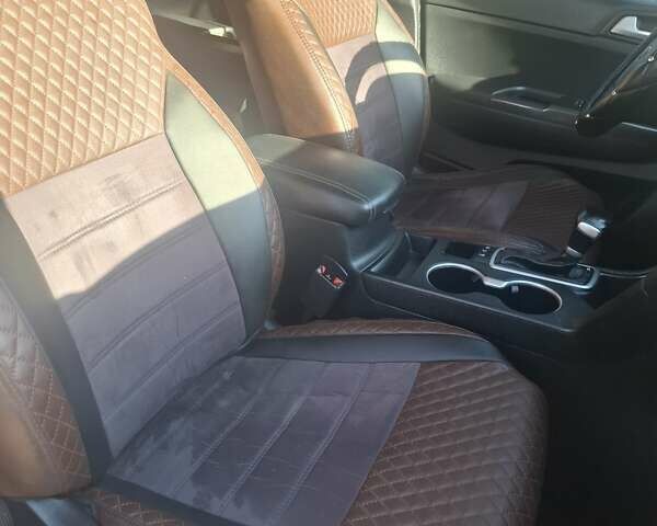 Киа Sportage, объемом двигателя 1.7 л и пробегом 201 тыс. км за 15500 $, фото 10 на Automoto.ua