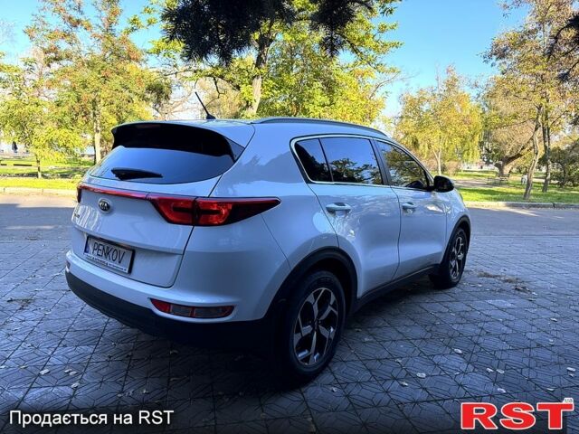 Кіа Sportage 2018 у Миколаєві на Automoto.ua Кіа Sportage, об'ємом двигуна 1.6 л та пробігом 83 тис. км за 16500 $, фото 3 на Automoto.ua