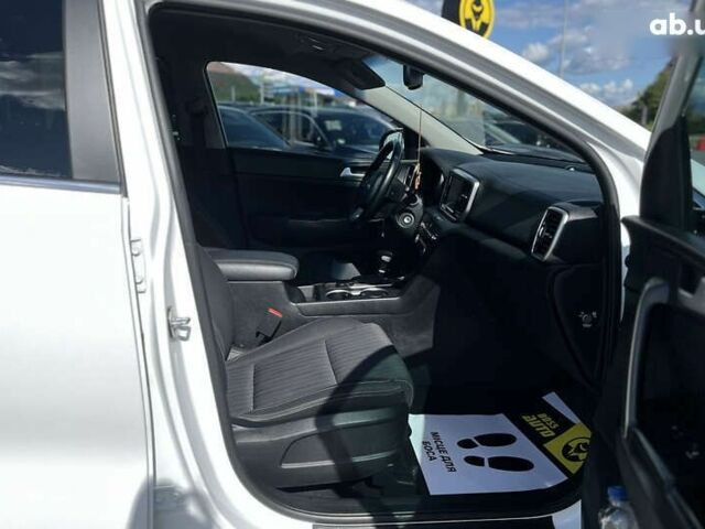 Киа Sportage, объемом двигателя 1.6 л и пробегом 76 тыс. км за 18600 $, фото 12 на Automoto.ua