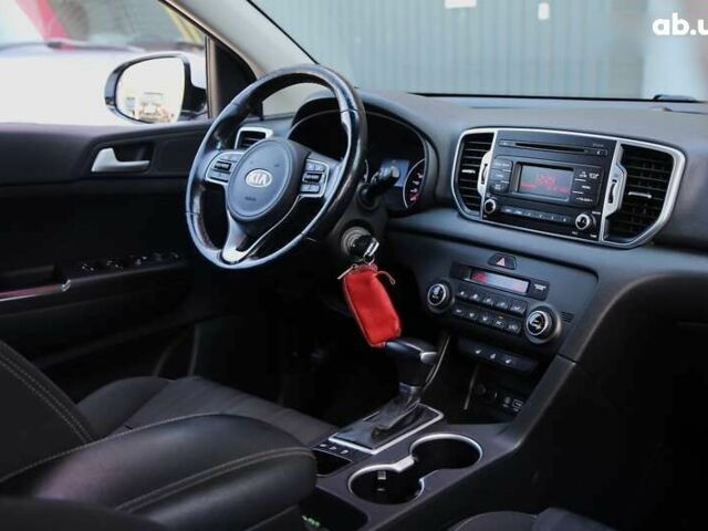 Киа Sportage, объемом двигателя 1.7 л и пробегом 162 тыс. км за 18500 $, фото 12 на Automoto.ua