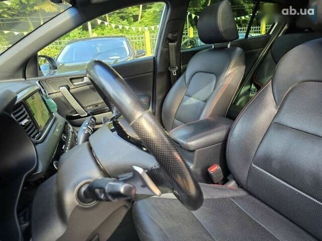 Кіа Sportage, об'ємом двигуна 2 л та пробігом 93 тис. км за 25000 $, фото 12 на Automoto.ua