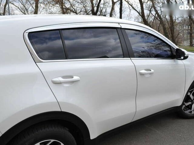 Киа Sportage, объемом двигателя 2 л и пробегом 165 тыс. км за 21000 $, фото 23 на Automoto.ua