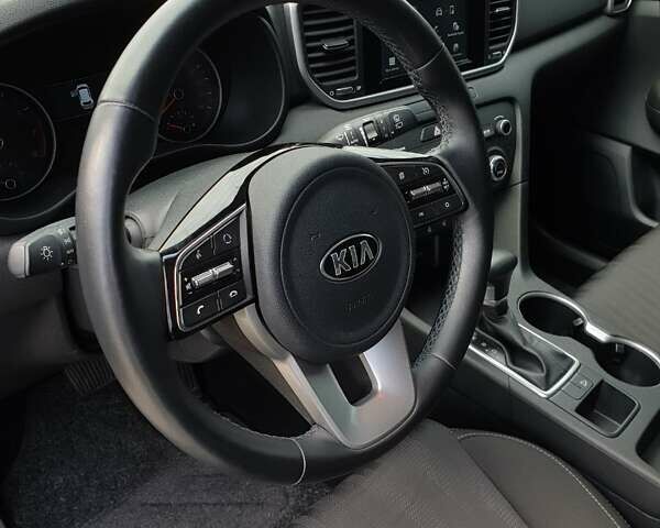 Кіа Sportage, об'ємом двигуна 1.59 л та пробігом 56 тис. км за 18500 $, фото 3 на Automoto.ua