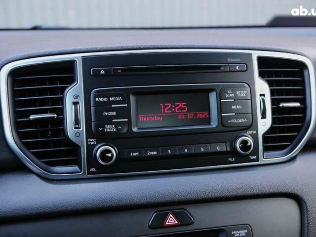 Киа Sportage, объемом двигателя 1.7 л и пробегом 162 тыс. км за 18500 $, фото 18 на Automoto.ua