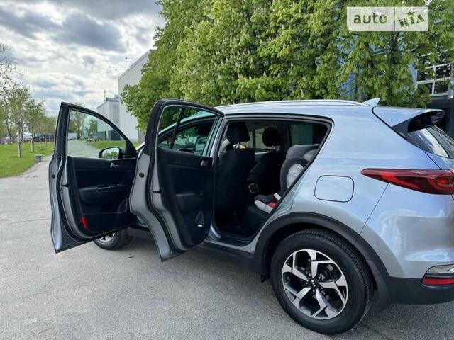 Кіа Sportage, об'ємом двигуна 1.59 л та пробігом 92 тис. км за 17450 $, фото 11 на Automoto.ua