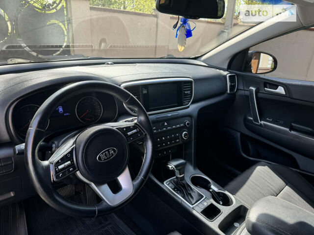 Киа Sportage, объемом двигателя 1.59 л и пробегом 80 тыс. км за 17600 $, фото 7 на Automoto.ua