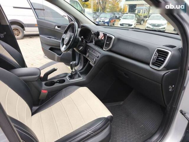 Киа Sportage, объемом двигателя 1.6 л и пробегом 166 тыс. км за 16300 $, фото 13 на Automoto.ua