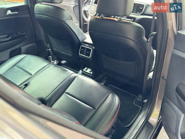 Киа Sportage, объемом двигателя 2 л и пробегом 95 тыс. км за 27000 $, фото 16 на Automoto.ua
