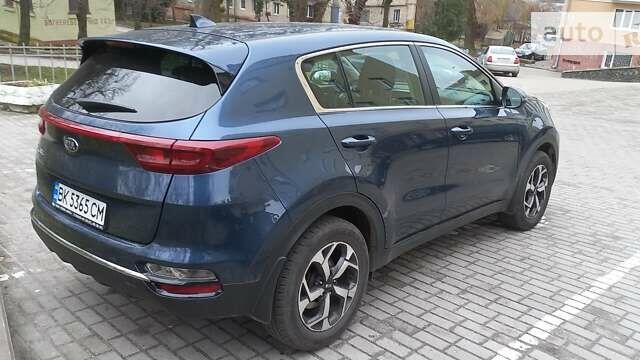 Кіа Sportage, об'ємом двигуна 1.59 л та пробігом 35 тис. км за 17800 $, фото 5 на Automoto.ua