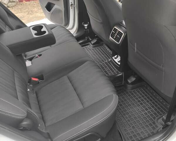Киа Sportage, объемом двигателя 1.59 л и пробегом 88 тыс. км за 15300 $, фото 15 на Automoto.ua