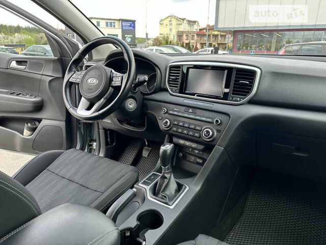 Кіа Sportage, об'ємом двигуна 1.6 л та пробігом 58 тис. км за 16400 $, фото 26 на Automoto.ua