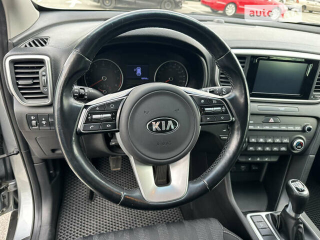 Кіа Sportage, об'ємом двигуна 1.6 л та пробігом 58 тис. км за 16400 $, фото 35 на Automoto.ua