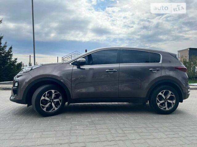 Киа Sportage, объемом двигателя 1.59 л и пробегом 101 тыс. км за 17000 $, фото 7 на Automoto.ua