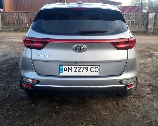 Киа Sportage, объемом двигателя 1.59 л и пробегом 105 тыс. км за 17900 $, фото 3 на Automoto.ua