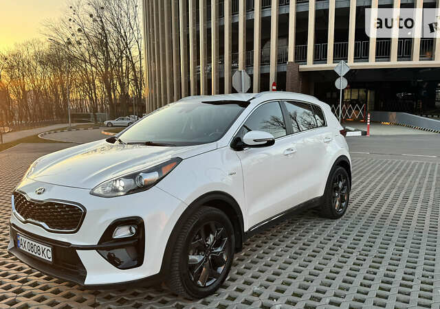 Киа Sportage, объемом двигателя 2.36 л и пробегом 45 тыс. км за 23100 $, фото 2 на Automoto.ua