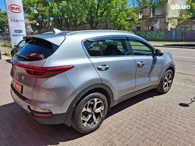 Кіа Sportage, об'ємом двигуна 1.6 л та пробігом 108 тис. км за 19200 $, фото 9 на Automoto.ua
