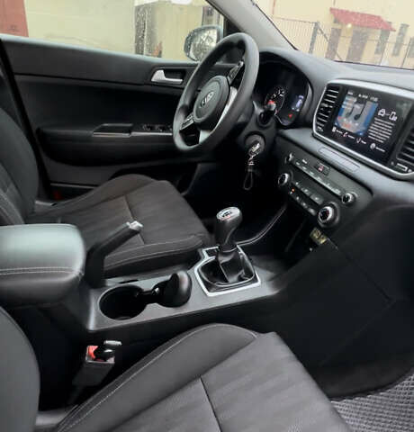 Киа Sportage, объемом двигателя 1.59 л и пробегом 85 тыс. км за 18750 $, фото 12 на Automoto.ua