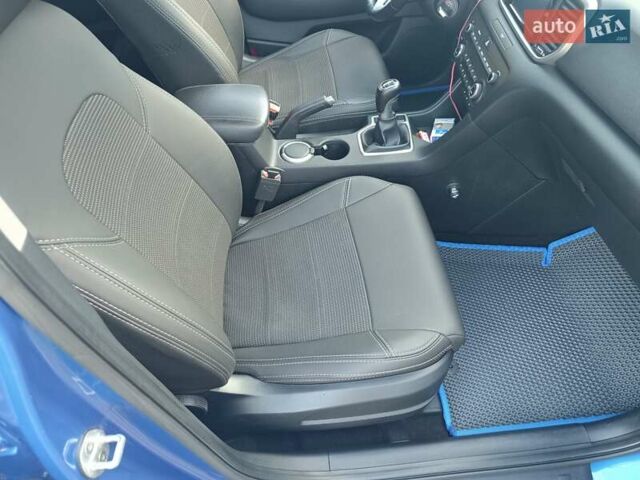 Киа Sportage, объемом двигателя 1.59 л и пробегом 127 тыс. км за 16400 $, фото 11 на Automoto.ua
