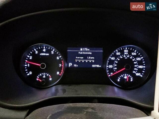 Киа Sportage, объемом двигателя 2 л и пробегом 98 тыс. км за 4500 $, фото 8 на Automoto.ua