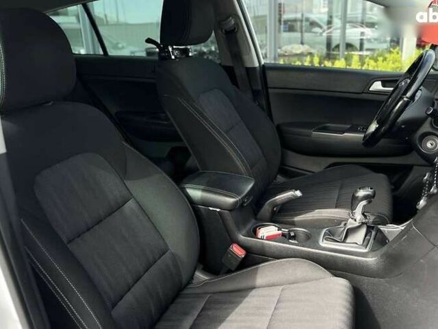 Киа Sportage, объемом двигателя 1.6 л и пробегом 127 тыс. км за 20500 $, фото 22 на Automoto.ua