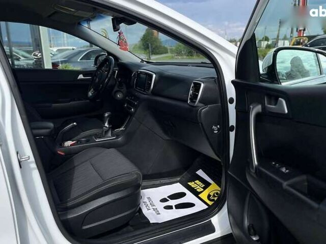 Киа Sportage, объемом двигателя 1.6 л и пробегом 127 тыс. км за 20500 $, фото 23 на Automoto.ua