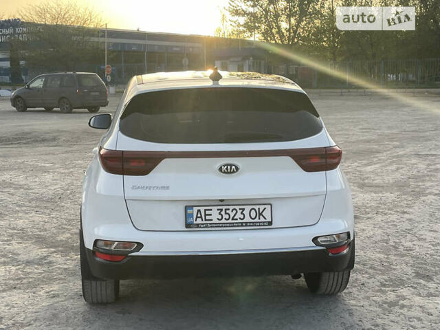 Кіа Sportage, об'ємом двигуна 1.59 л та пробігом 59 тис. км за 20200 $, фото 4 на Automoto.ua