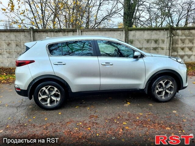 Киа Sportage, объемом двигателя 1.6 л и пробегом 32 тыс. км за 20300 $, фото 5 на Automoto.ua