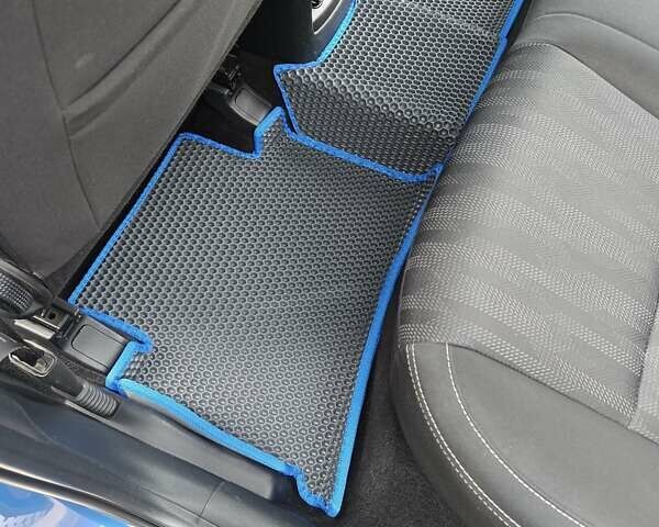 Киа Sportage, объемом двигателя 1.59 л и пробегом 127 тыс. км за 16400 $, фото 4 на Automoto.ua