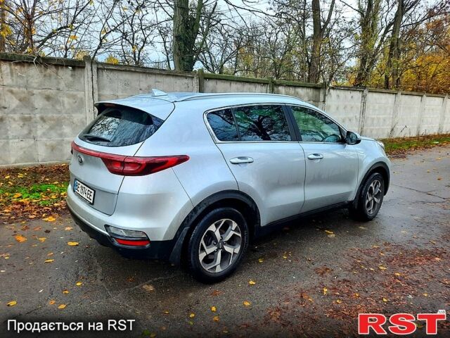 Киа Sportage, объемом двигателя 1.6 л и пробегом 32 тыс. км за 20300 $, фото 4 на Automoto.ua