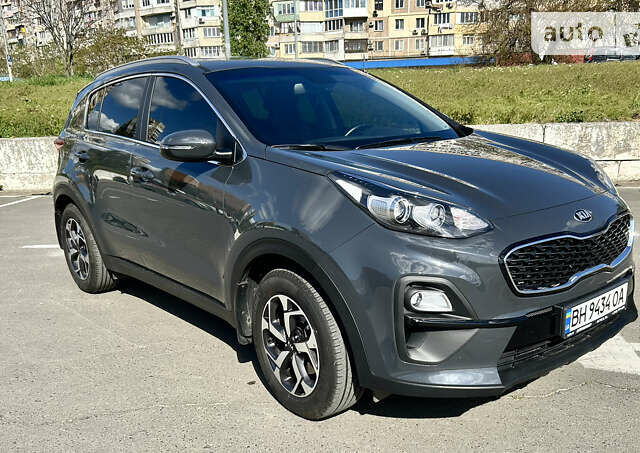 Киа Sportage, объемом двигателя 1.59 л и пробегом 28 тыс. км за 20000 $, фото 5 на Automoto.ua