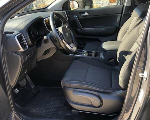 Киа Sportage, объемом двигателя 1.59 л и пробегом 22 тыс. км за 25000 $, фото 6 на Automoto.ua