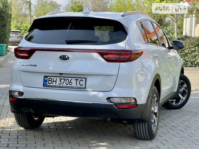 Кіа Sportage, об'ємом двигуна 1.59 л та пробігом 9 тис. км за 19200 $, фото 3 на Automoto.ua