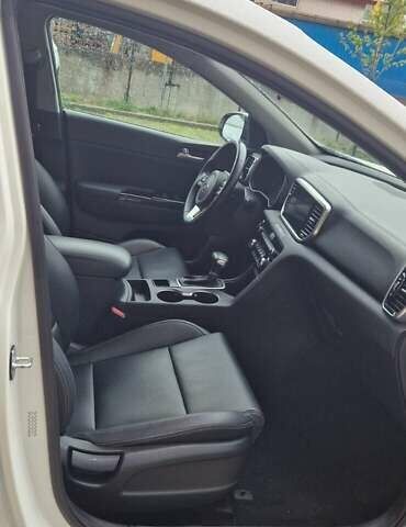 Кіа Sportage, об'ємом двигуна 2.36 л та пробігом 74 тис. км за 22500 $, фото 5 на Automoto.ua