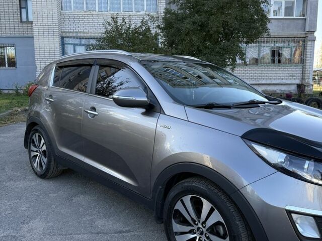 Серый Киа Sportage, объемом двигателя 2 л и пробегом 149 тыс. км за 11300 $, фото 2 на Automoto.ua