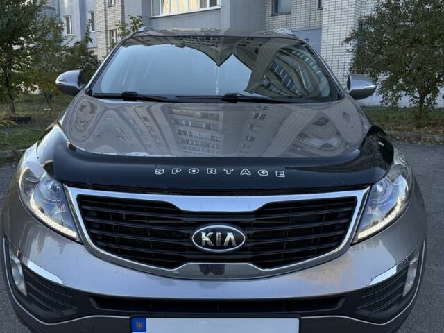 Серый Киа Sportage, объемом двигателя 2 л и пробегом 149 тыс. км за 11300 $, фото 1 на Automoto.ua