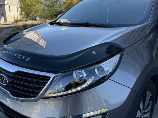 Серый Киа Sportage, объемом двигателя 2 л и пробегом 149 тыс. км за 11300 $, фото 4 на Automoto.ua
