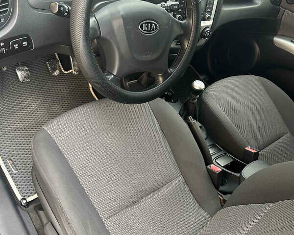 Сірий Кіа Sportage, об'ємом двигуна 2 л та пробігом 220 тис. км за 10200 $, фото 10 на Automoto.ua