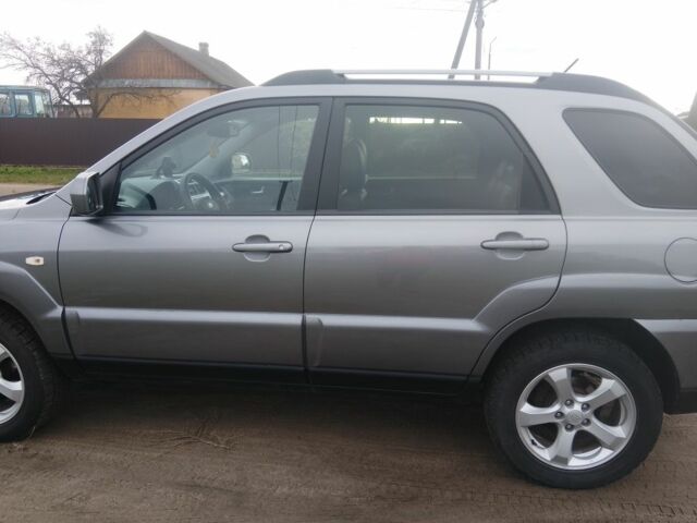 Сірий Кіа Sportage, об'ємом двигуна 2 л та пробігом 232 тис. км за 10500 $, фото 3 на Automoto.ua